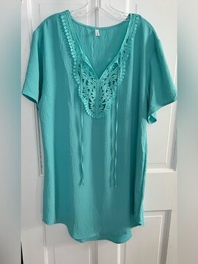 Simple Fun L Turquoise Light and Airy Dress Lace Accent